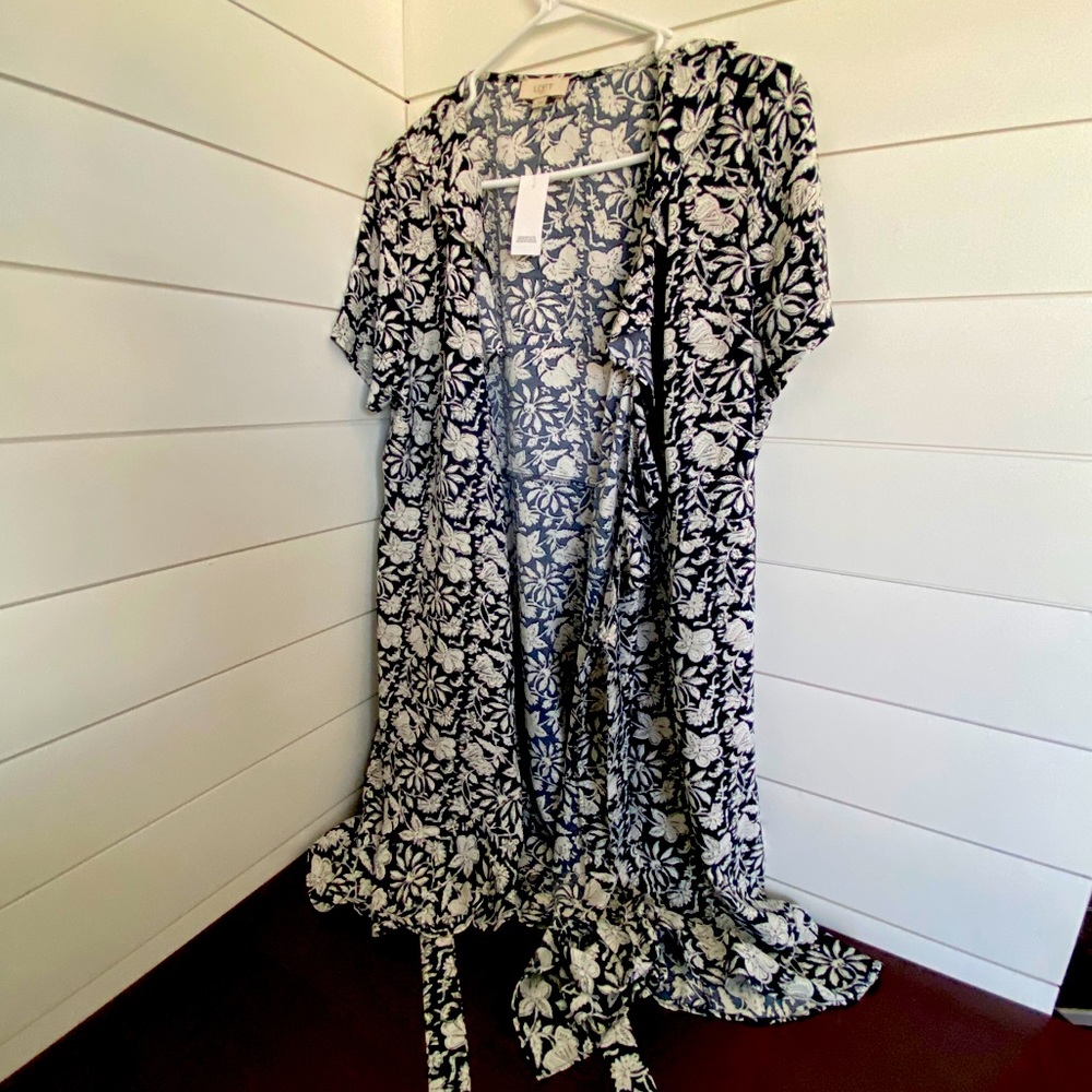 LOFT Outlet floral wrap dress
